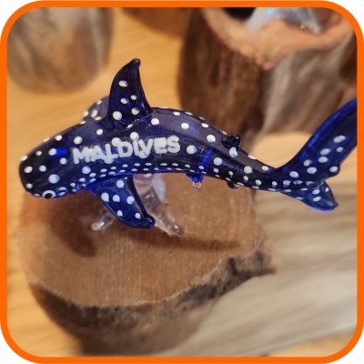 GLASS SEA ANIMAL PAINTED W/WOOD BASE SMALL - WHALE SHARK